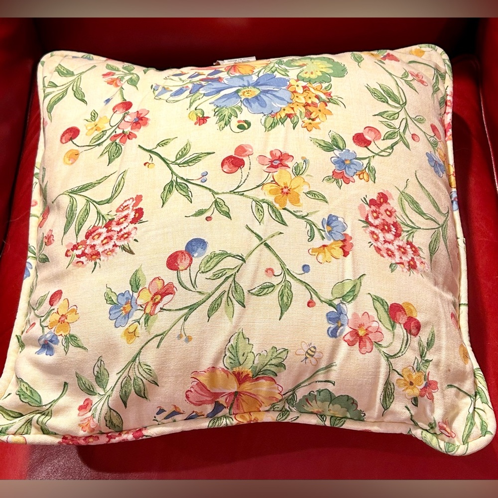 Pair of Vintage Waverly Home Fashions Yellow Floral Decorative Accent Pillows - Picture 3 of 16